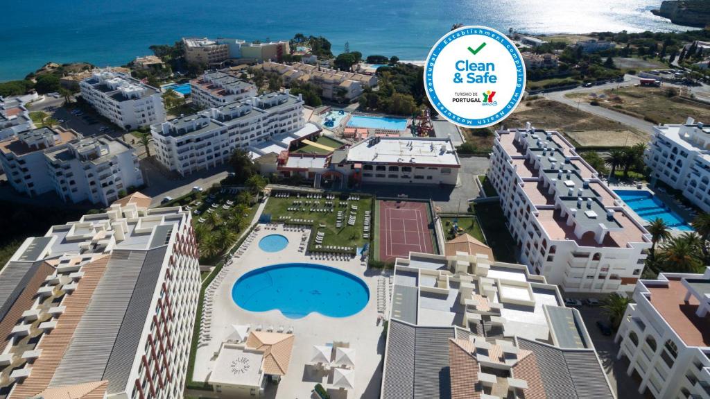 Brutal Última hora! Algarve: Hotel 4* para 4 personas por 17 € p.p/noche -  Chollos, ofertas de viajes y tarifas error